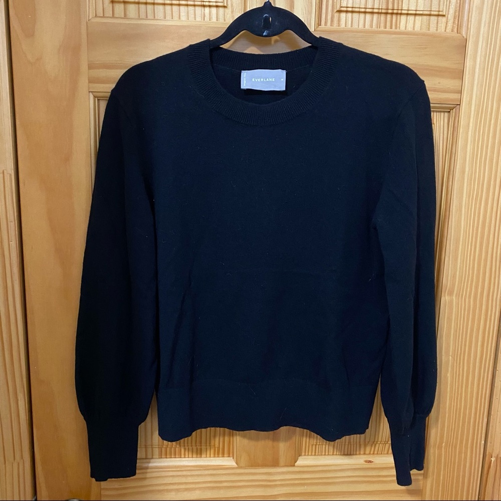 COPY - Everlane Black Cashmere Sweater Size M
